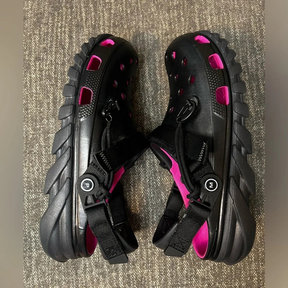 Post Malone x Crocs Duet Max Clog ll Black/Pink main image 10